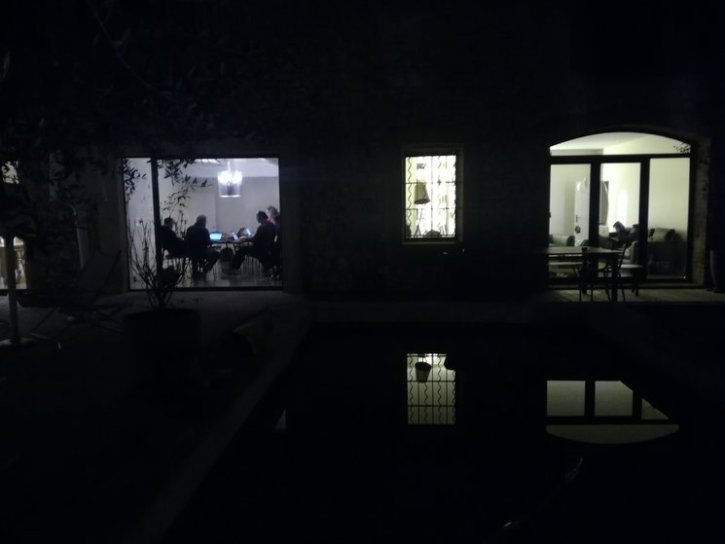 image hs8kqjalz0fplarge.jpg (29.8kB)